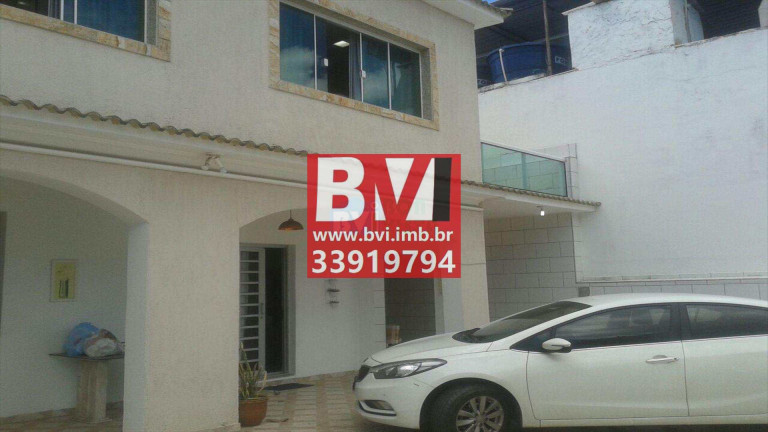 Casa com 3 Quartos à Venda, 275 m² em Braz De Pina - Rio De Janeiro