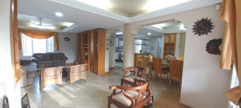 Imagem Sobrado com 4 Quartos à Venda, 270 m² em Capão Novo - Capao Da Canoa