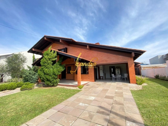 Imagem Casa com 5 Quartos à Venda, 300 m² em Centro - Xangri-la