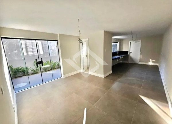 Imagem Casa com 4 Quartos à Venda, 297 m² em Barra Da Tijuca - Rio De Janeiro