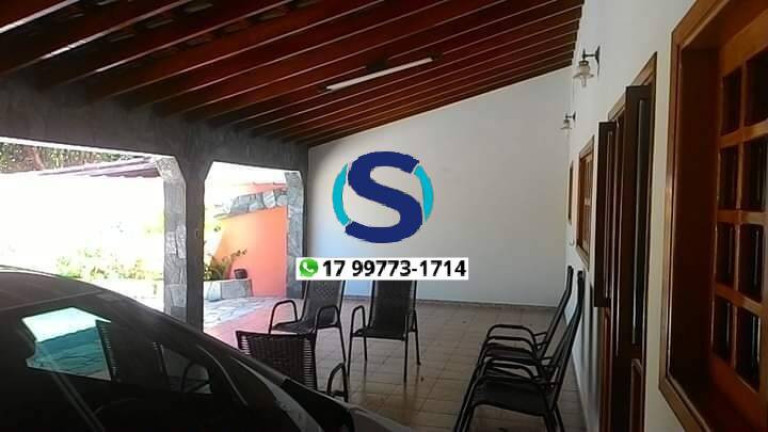Imagem Casa com 4 Quartos à Venda, 320 m² em Centro - Ouroeste Imagem Casa com 4 Quartos à Venda, 320 m² em Centro - Ouroeste