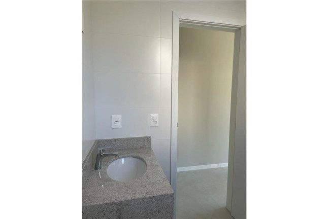 Imagem Imóvel com 2 Quartos à Venda,  em João Paulo - Florianópolis