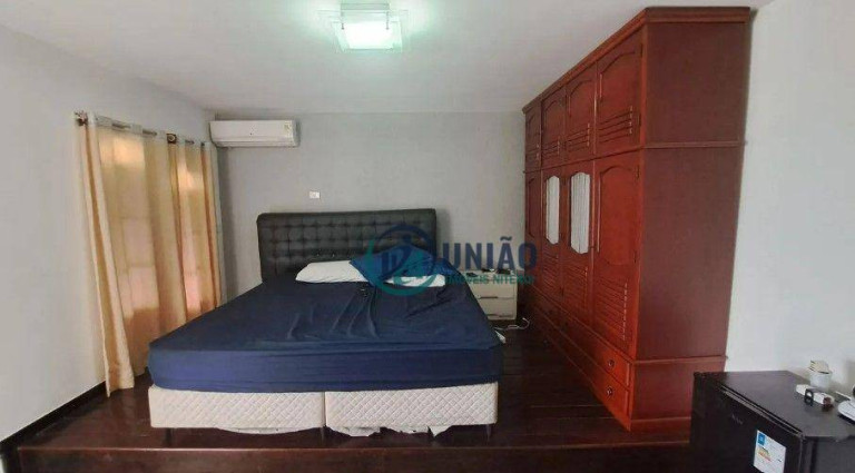 Imagem Casa com 3 Quartos à Venda, 315 m² em Piratininga - Niterói