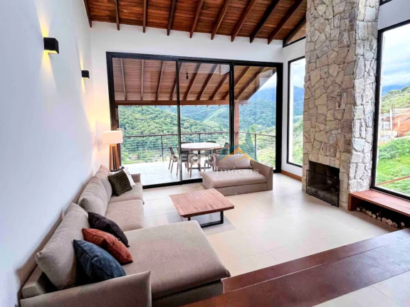 Imagem Casa com 4 Quartos à Venda, 750 m² em Vargem Grande - Teresópolis