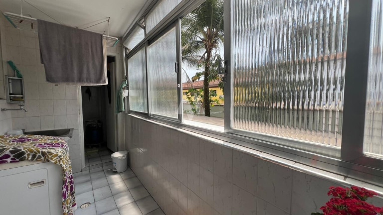 Imagem Apartamento com 3 Quartos à Venda, 130 m² em Embaré - Santos