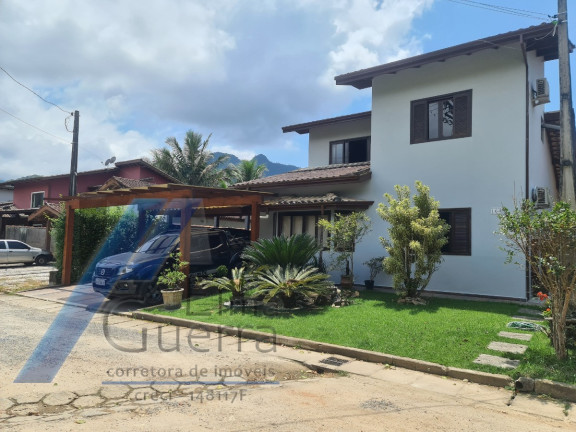 Casa com 3 Quartos à Venda, 209 m² em Horto Florestal - Ubatuba