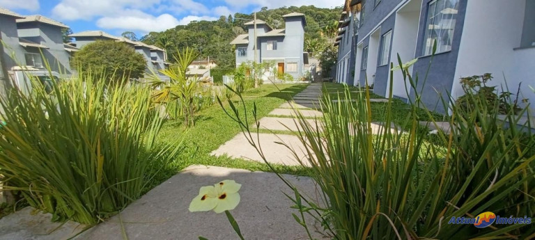 Imagem Casa com 2 Quartos à Venda, 54 m² em Cascata Do Imbuí - Teresópolis