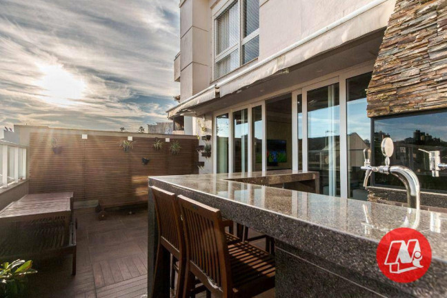 Imagem Sobrado com 3 Quartos à Venda, 459 m² em Chácara Das Pedras - Porto Alegre
