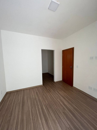 Imagem Casa com 3 Quartos à Venda, 250 m² em Centro Industrial Rafael Diniz - Bragança Paulista Imagem Casa com 3 Quartos à Venda, 250 m² em Centro Industrial Rafael Diniz - Bragança Paulista