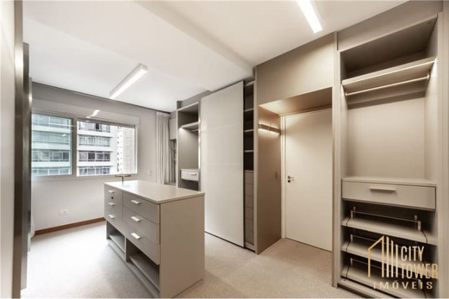 Imagem Apartamento com 3 Quartos à Venda, 198 m² em Itaim Bibi - São Paulo
