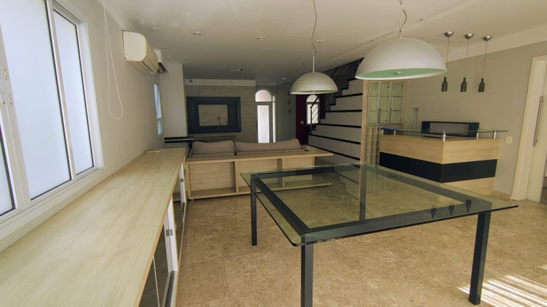 Imagem Casa com 4 Quartos para Alugar, 310 m² em Santana De Parnaíba - São Paulo
