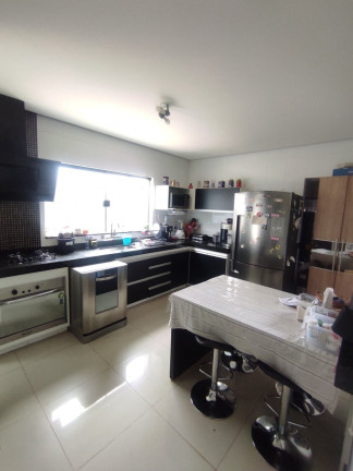 Imagem Casa de Condomínio com 3 Quartos à Venda, 220 m² em Quinta Ranieri - Bauru