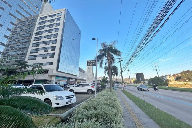 Imagem Sala Comercial à Venda, em Jardim Botânico - Porto Alegre Imagem Sala Comercial à Venda, em Jardim Botânico - Porto Alegre
