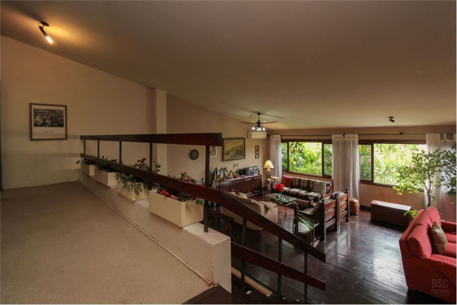Imagem Casa com 3 Quartos à Venda, 252 m² em Boa Vista - Porto Alegre