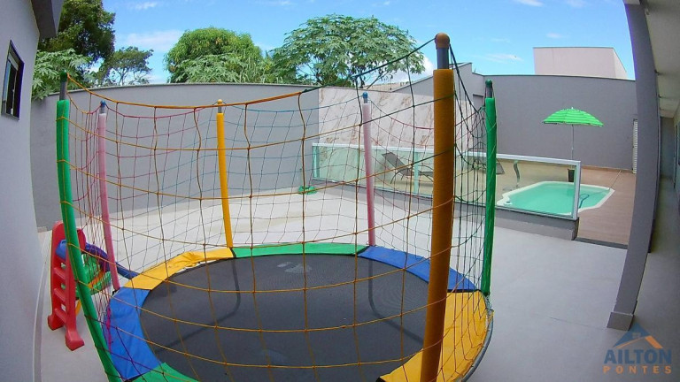 Imagem Casa com 4 Quartos à Venda, 190 m² em Santa Mônica - Guarapari Imagem Casa com 4 Quartos à Venda, 190 m² em Santa Mônica - Guarapari