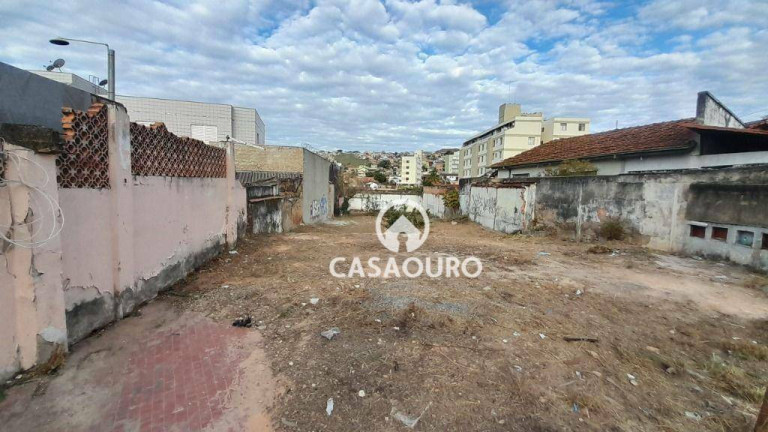 Imagem Terreno à Venda, 582 m² em Santa Efigênia - Belo Horizonte Imagem Terreno à Venda, 582 m² em Santa Efigênia - Belo Horizonte