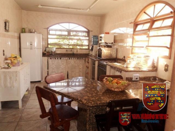 Imagem Casa com 7 Quartos à Venda, 360 m² em Capoeiras - Florianópolis