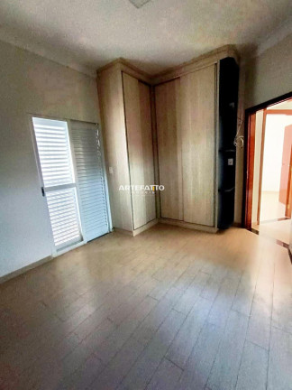 Imagem Casa com 3 Quartos à Venda, 