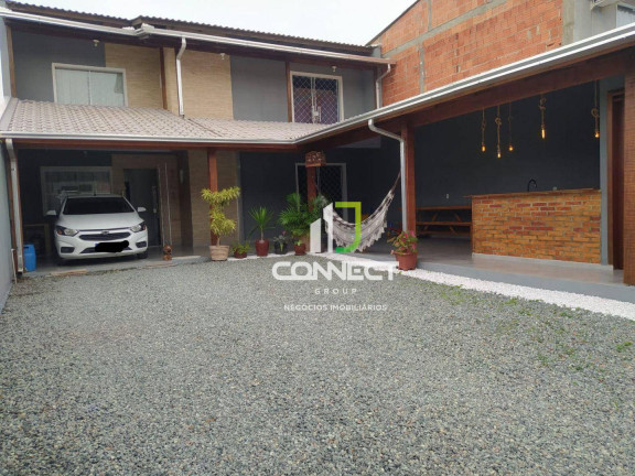 Casa com 2 Quartos à Venda, 180 m² em Espinheiros - Itajaí