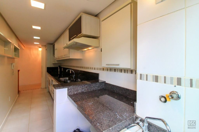 Imagem Imóvel com 2 Quartos à Venda, em Tristeza - Porto Alegre Imagem Imóvel com 2 Quartos à Venda, em Tristeza - Porto Alegre