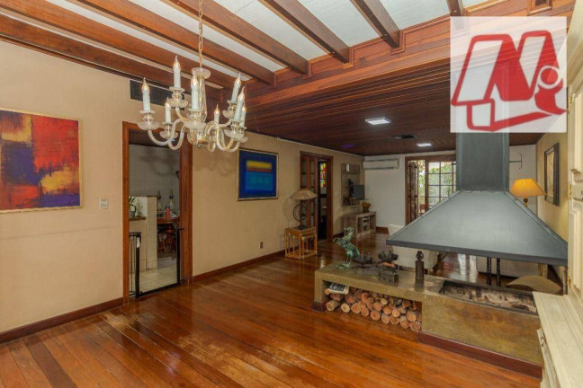 Imagem Casa com 3 Quartos à Venda, 291 m² em Bela Vista - Porto Alegre Imagem Casa com 3 Quartos à Venda, 291 m² em Bela Vista - Porto Alegre