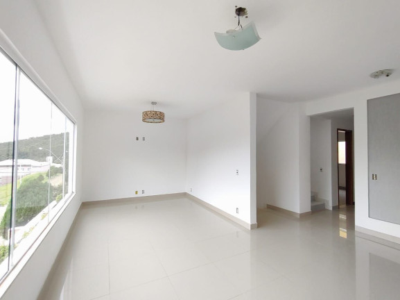 Imagem Casa com 4 Quartos à Venda, 216 m² em Albuquerque - Teresópolis Imagem Casa com 4 Quartos à Venda, 216 m² em Albuquerque - Teresópolis