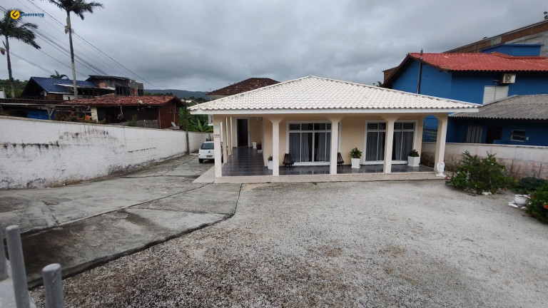 Imagem Casa com 8 Quartos à Venda, 768 m² em Lagoa Da Conceição - Florianópolis Imagem Casa com 8 Quartos à Venda, 768 m² em Lagoa Da Conceição - Florianópolis
