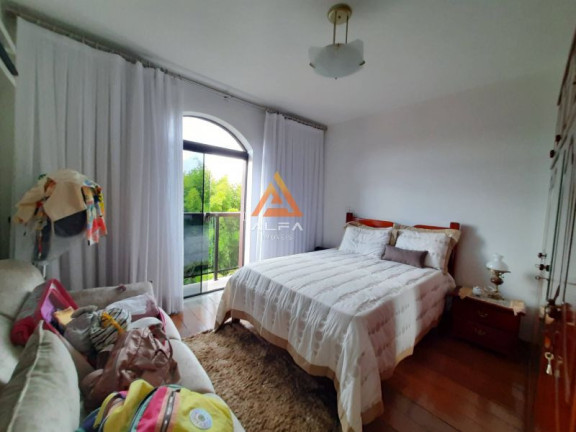 Imagem Apartamento com 3 Quartos à Venda, 175 m²