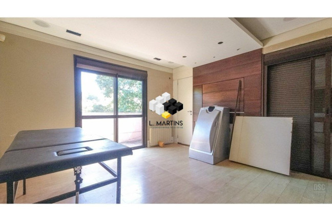 Imagem Casa com 8 Quartos à Venda, 1.278 m² em Glória - Porto Alegre Imagem Casa com 8 Quartos à Venda, 1.278 m² em Glória - Porto Alegre