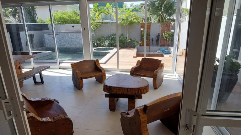 Imagem Casa com 4 Quartos à Venda, 375 m² em Condomínio Belvedere - Cuiabá