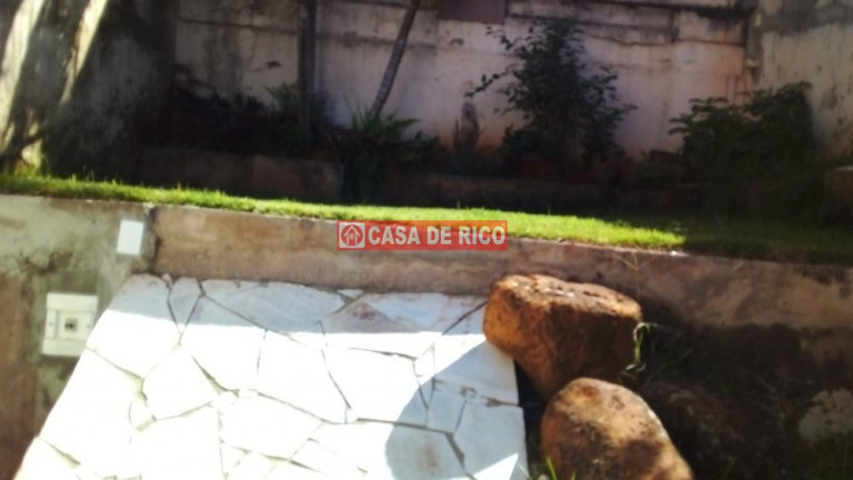 Imagem Sobrado com 3 Quartos à Venda, 187 m² em Vale Verde - Londrina