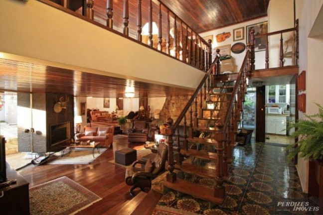 Imagem Casa com 4 Quartos à Venda ou Locação, 453 m² em Alto De Pinheiros - São Paulo Imagem Casa com 4 Quartos à Venda ou Locação, 453 m² em Alto De Pinheiros - São Paulo