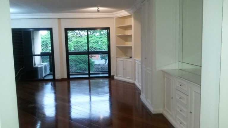 Foto do imóvel Imóvel com 3 Quartos à Venda, 116 m² em Vila Nova Conceição - São Paulo