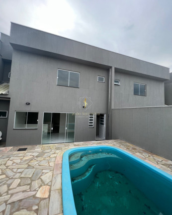 Imagem Sobrado com 3 Quartos à Venda, 138 m² em Piçarras - Guaratuba