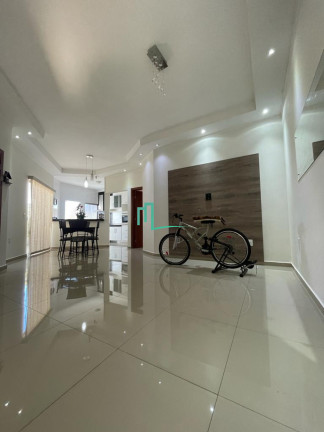 Apartamento com 3 Quartos à Venda, 199 m² em Centro - Franca