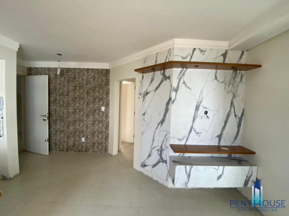 Imagem Apartamento com 2 Quartos à Venda, 60 m² em Centro - Balneário Camboriú