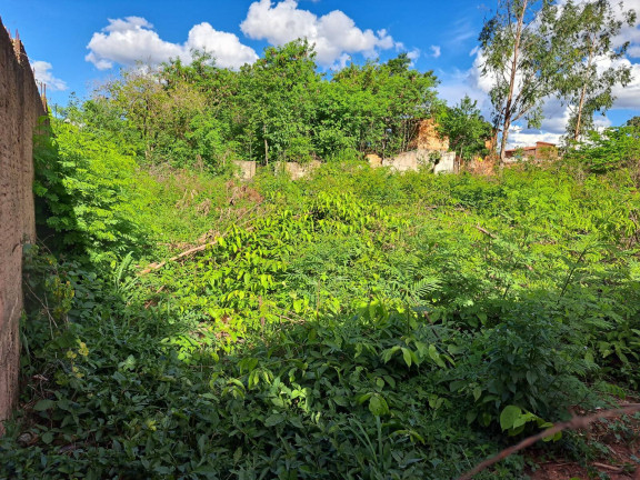 Imagem Terreno à Venda, 800 m² em Renascença - Montes Claros Imagem Terreno à Venda, 800 m² em Renascença - Montes Claros