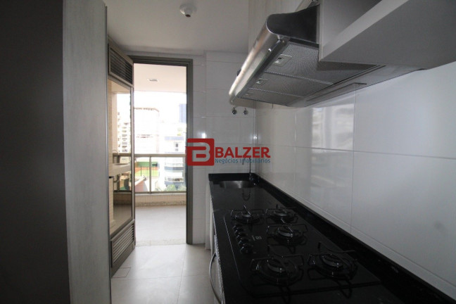 Imagem Apartamento com 3 Quartos à Venda, 136 m² em Centro - Florianópolis Imagem Apartamento com 3 Quartos à Venda, 136 m² em Centro - Florianópolis