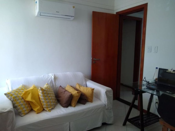 Imagem Casa com 6 Quartos à Venda ou Locação, 230 m² em Armação - Salvador