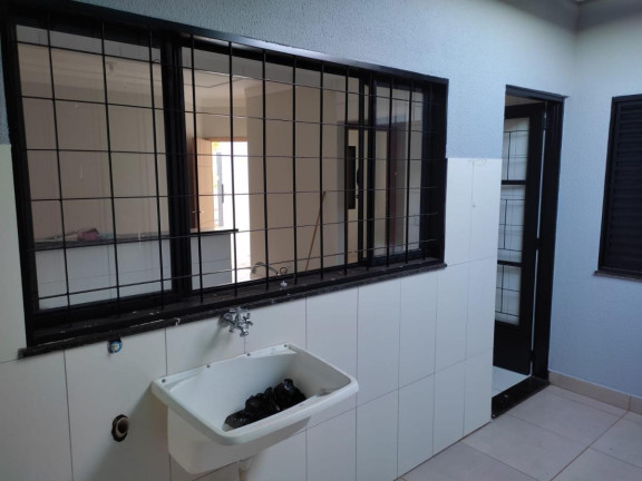 Imagem Casa com 3 Quartos à Venda, 66 m² em Centro - Marialva