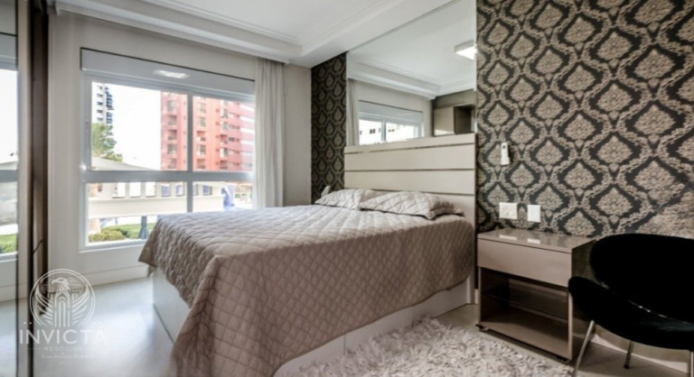 Imagem Apartamento com 4 Quartos à Venda, 150 m² em Centro - Balneário Camboriú Imagem Apartamento com 4 Quartos à Venda, 150 m² em Centro - Balneário Camboriú