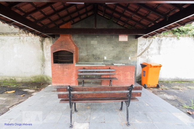 Imagem Imóvel com 2 Quartos à Venda, 52 m² em Camorim - Rio De Janeiro Imagem Imóvel com 2 Quartos à Venda, 52 m² em Camorim - Rio De Janeiro