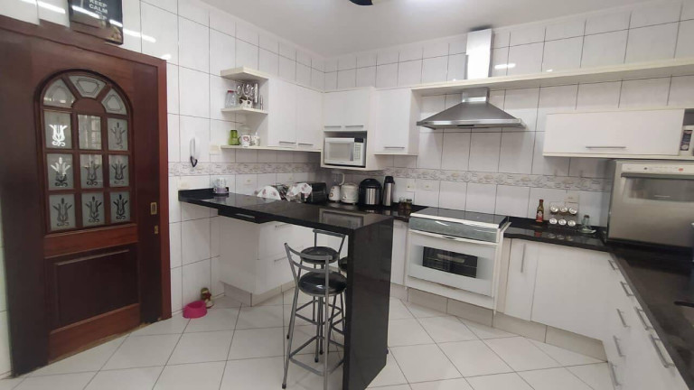Imagem Casa com 3 Quartos à Venda, 238 m² em Jardim Imperial - Maringá