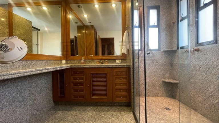 Imagem Imóvel com 3 Quartos à Venda, 320 m² em Moema - São Paulo Imagem Imóvel com 3 Quartos à Venda, 320 m² em Moema - São Paulo