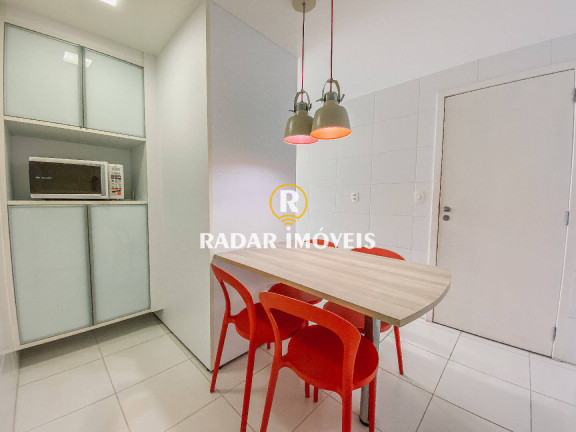 Imagem Apartamento com 4 Quartos à Venda, 170 m² em Algodoal - Cabo Frio