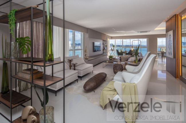 Apartamento com 4 Quartos à Venda, 238 m² em Centro - Balneário Camboriú