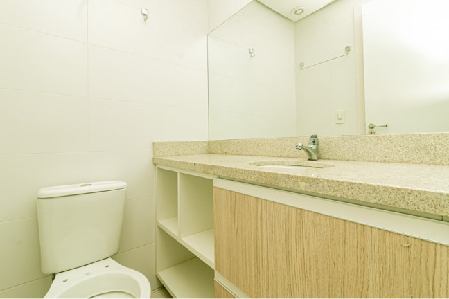 Imagem Imóvel com 3 Quartos à Venda, em Petrópolis - Porto Alegre Imagem Imóvel com 3 Quartos à Venda, em Petrópolis - Porto Alegre