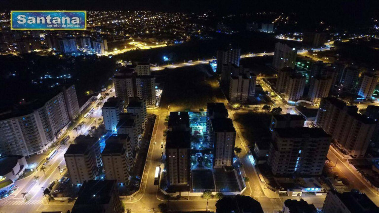 Imagem Apartamento com 2 Quartos à Venda, 69 m² em Do Turista - Caldas Novas