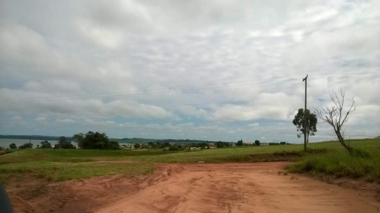 Imagem Terreno à Venda, 450 m² em Paranapanema Imagem Terreno à Venda, 450 m² em Paranapanema