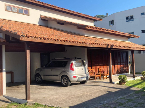Imagem Casa com 4 Quartos à Venda, 300 m² em Ganchos Do Meio - Governador Celso Ramos Imagem Casa com 4 Quartos à Venda, 300 m² em Ganchos Do Meio - Governador Celso Ramos